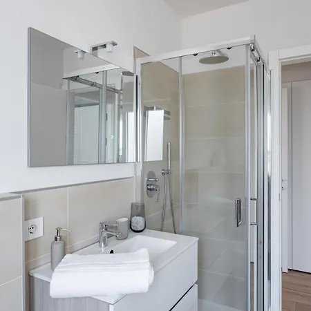 Apartment San Zeno Modern Near The Centre!