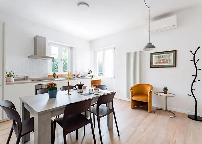 Guesthost - San Zeno Modern Near The Centre! 公寓