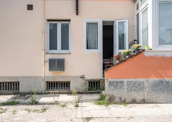 Guesthost - San Zeno Modern Near The Centre! 公寓 *